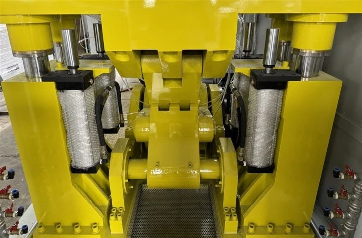 Disposable Plates And Cups Making Machine